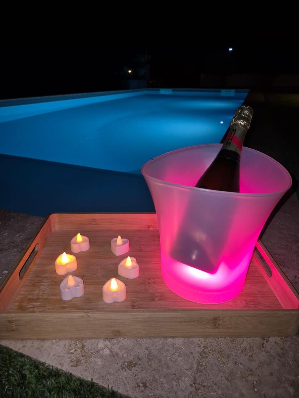 Love Room - Cocon Room - Toulon - Ollioules Exterior photo